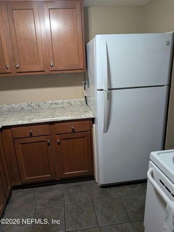 4330 PLAZA GATE Lane S 101, Jacksonville, FL 32217