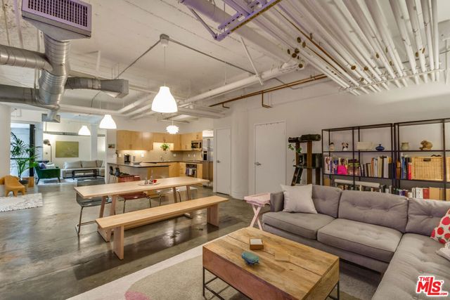 1100 S Grand Avenue A003, Los Angeles, CA 90015