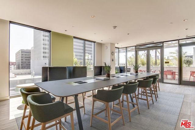 1100 S Grand Avenue A003, Los Angeles, CA 90015