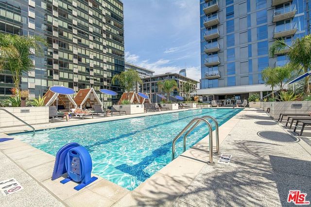 1100 S Grand Avenue A003, Los Angeles, CA 90015