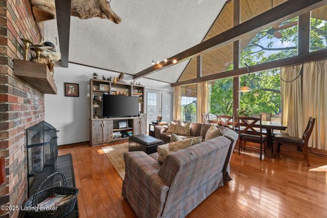 33 Lower Ridgecrest Dr, Clarkson, KY 42726