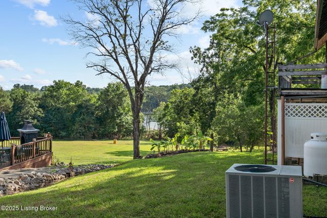 33 Lower Ridgecrest Dr, Clarkson, KY 42726