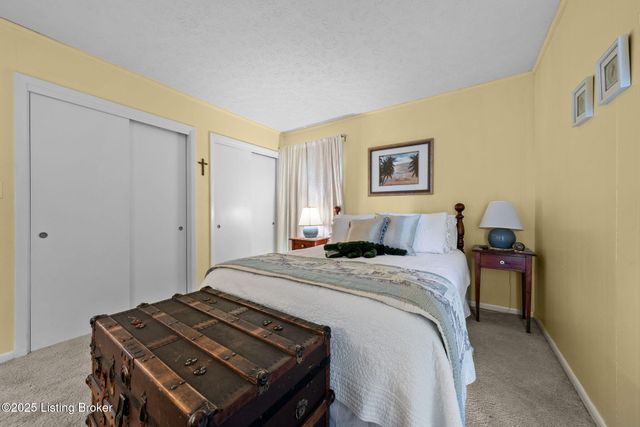 33 Lower Ridgecrest Dr, Clarkson, KY 42726