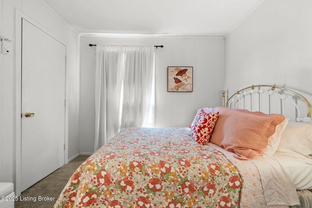 33 Lower Ridgecrest Dr, Clarkson, KY 42726