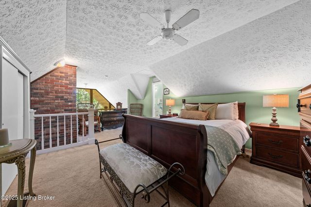 33 Lower Ridgecrest Dr, Clarkson, KY 42726