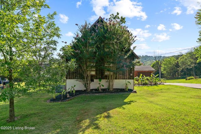 33 Lower Ridgecrest Dr, Clarkson, KY 42726