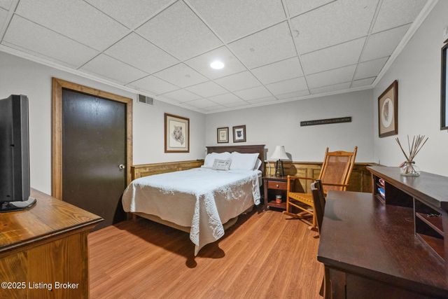 33 Lower Ridgecrest Dr, Clarkson, KY 42726