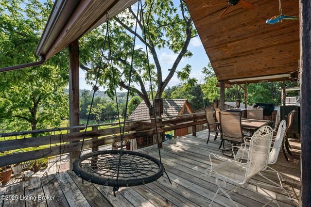 33 Lower Ridgecrest Dr, Clarkson, KY 42726