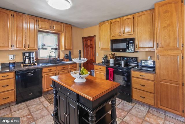 10 S HOOK RD, Pennsville, NJ 08070