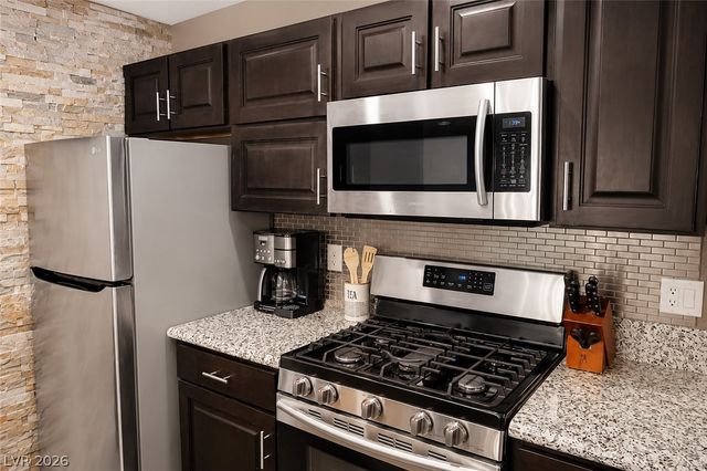 2200 South Fort Apache Road 2032, Las Vegas, NV 89117
