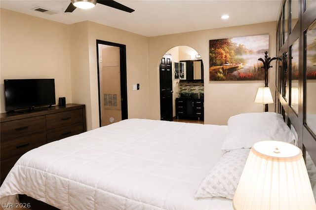 2200 South Fort Apache Road 2032, Las Vegas, NV 89117