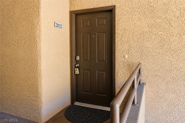 2200 South Fort Apache Road 2032, Las Vegas, NV 89117
