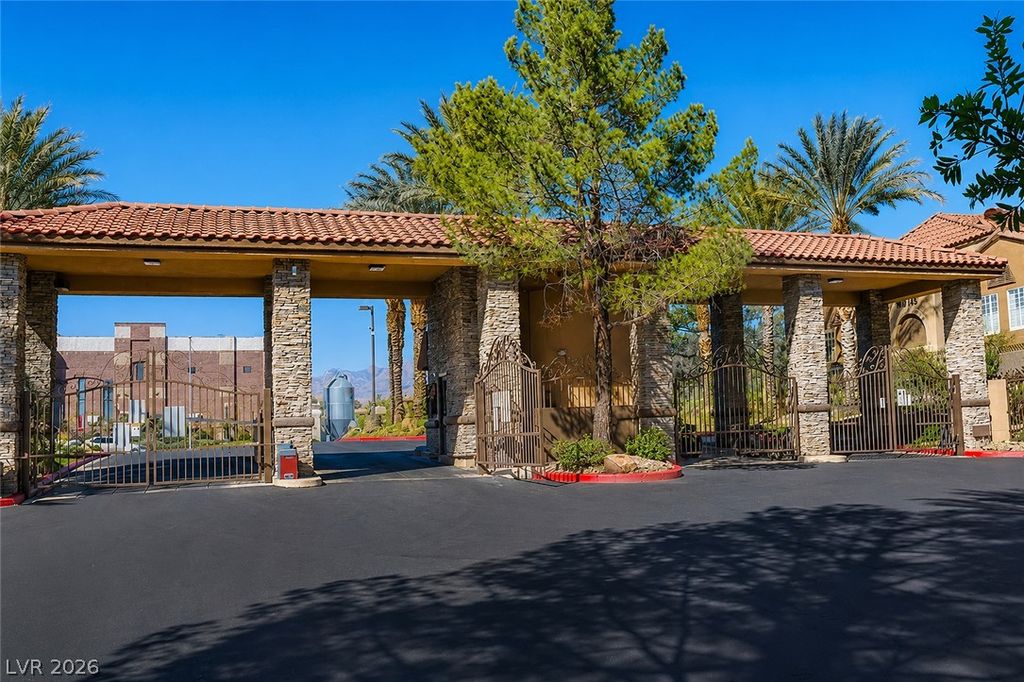 2200 South Fort Apache Road 2032, Las Vegas, NV 89117