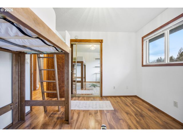 64 Ne SCOTT Dr, Gresham, OR 97030