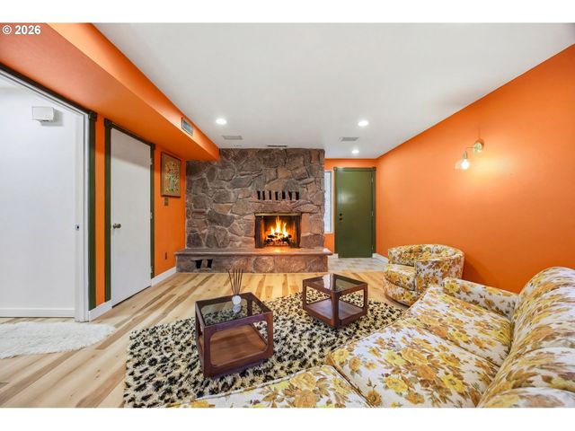 64 Ne SCOTT Dr, Gresham, OR 97030