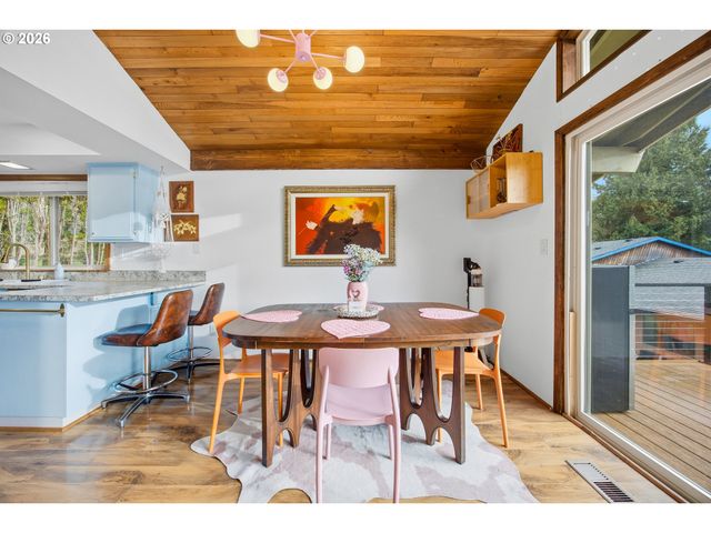 64 Ne SCOTT Dr, Gresham, OR 97030