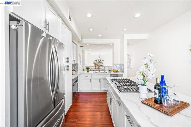 49030 Meadowfaire Cmn, Fremont, CA 94539