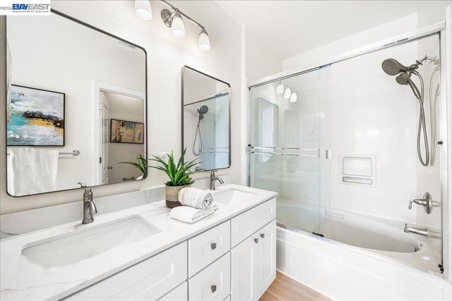 49030 Meadowfaire Cmn, Fremont, CA 94539