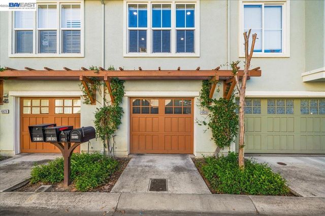 49030 Meadowfaire Cmn, Fremont, CA 94539