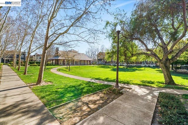 49030 Meadowfaire Cmn, Fremont, CA 94539