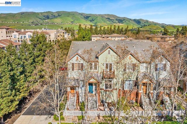 49030 Meadowfaire Cmn, Fremont, CA 94539