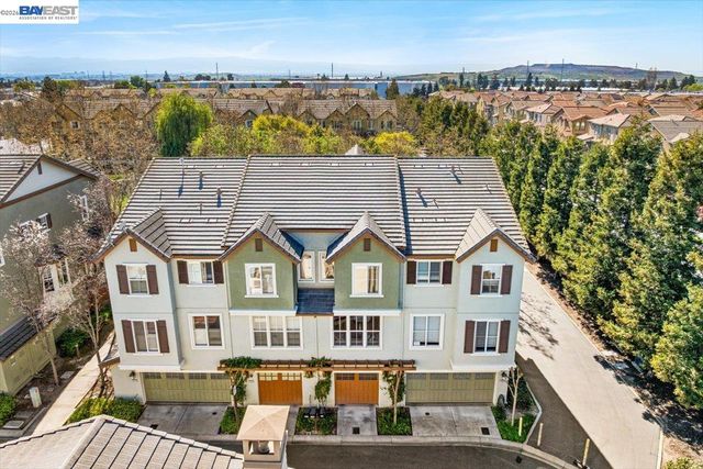 49030 Meadowfaire Cmn, Fremont, CA 94539