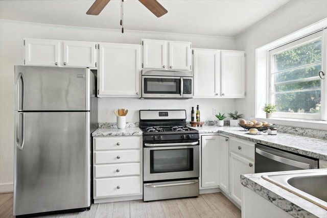 1907 S 94th STREET, West Allis, WI 53227