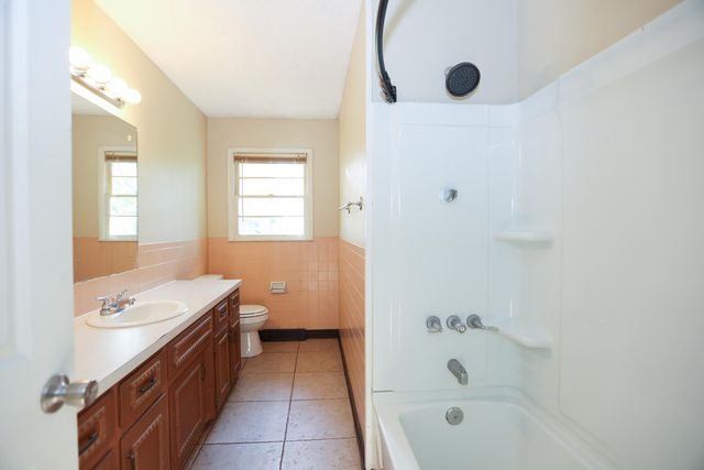 3527 S Ferguson Avenue, Springfield, MO 65807