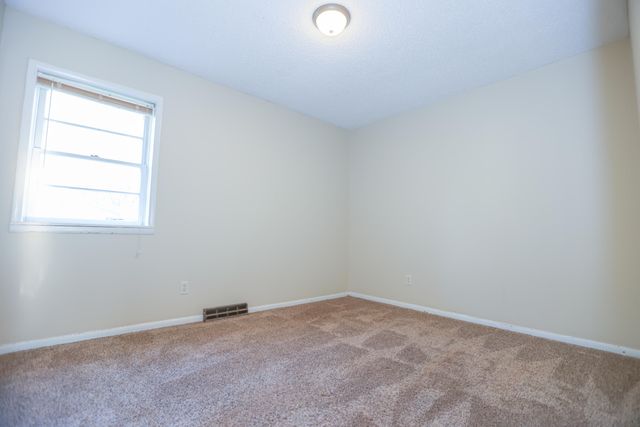 3527 S Ferguson Avenue, Springfield, MO 65807