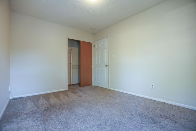 3527 S Ferguson Avenue, Springfield, MO 65807