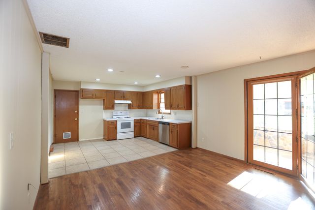 3527 S Ferguson Avenue, Springfield, MO 65807