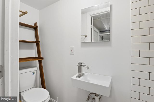 515 N LINWOOD AVE, Baltimore, MD 21205