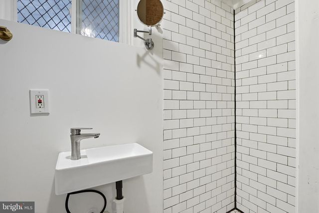 515 N LINWOOD AVE, Baltimore, MD 21205