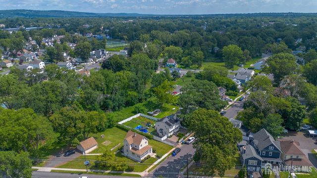 1746 Elk Street, Piscataway, NJ 08854