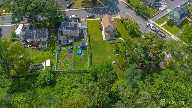 1746 Elk Street, Piscataway, NJ 08854