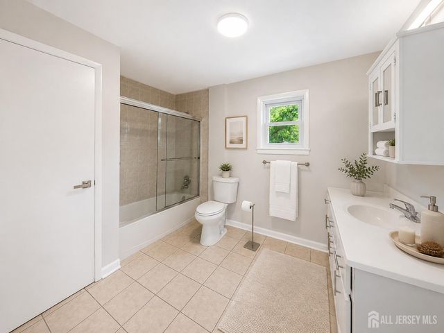 1746 Elk Street, Piscataway, NJ 08854