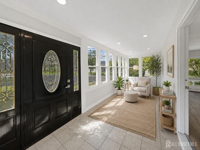 1746 Elk Street, Piscataway, NJ 08854