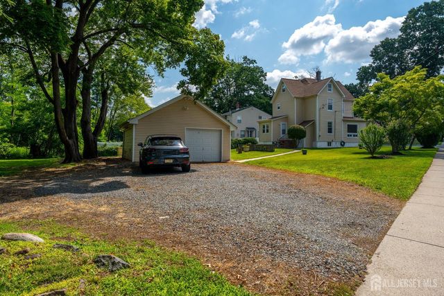 1746 Elk Street, Piscataway, NJ 08854