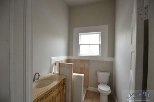 317 Canal St, Houma, LA 70360