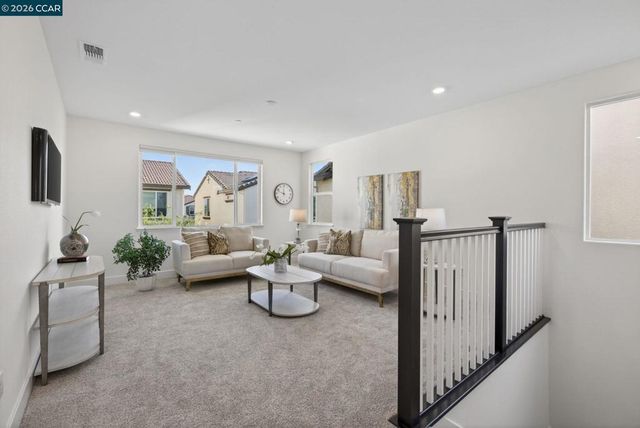 284 Bear Creek Dr, Brentwood, CA 94513