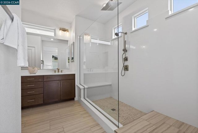284 Bear Creek Dr, Brentwood, CA 94513