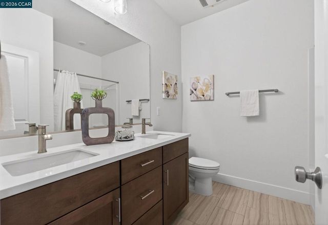 284 Bear Creek Dr, Brentwood, CA 94513