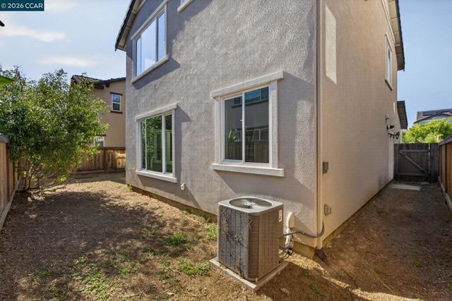 284 Bear Creek Dr, Brentwood, CA 94513