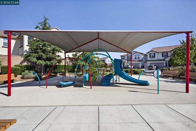 284 Bear Creek Dr, Brentwood, CA 94513