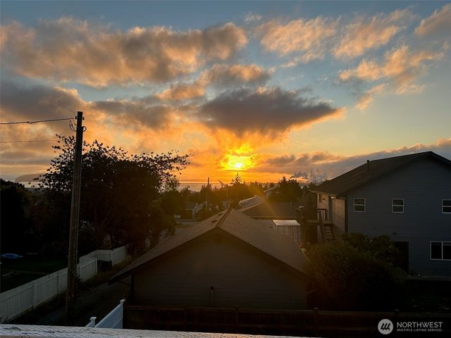 2913 K Avenue, Anacortes, WA 98221