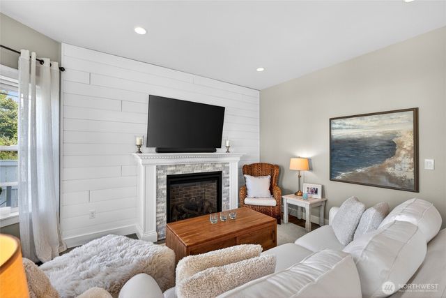 2913 K Avenue, Anacortes, WA 98221