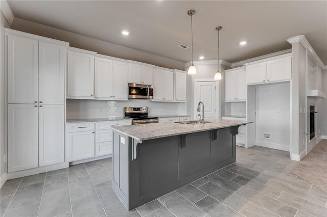 986 Madden Street, Tontitown, AR 72762