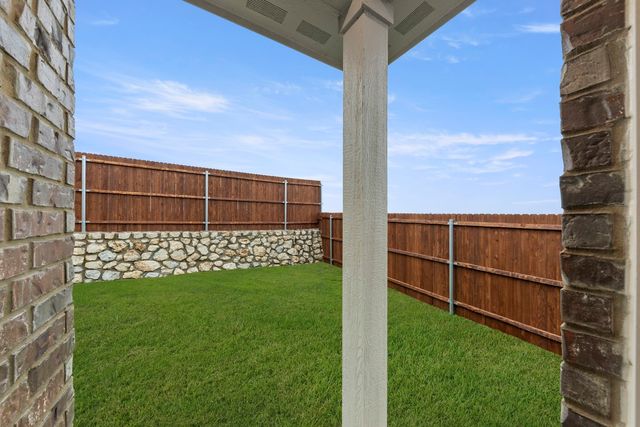 114 Van Horn Drive, Terrell, TX 75160