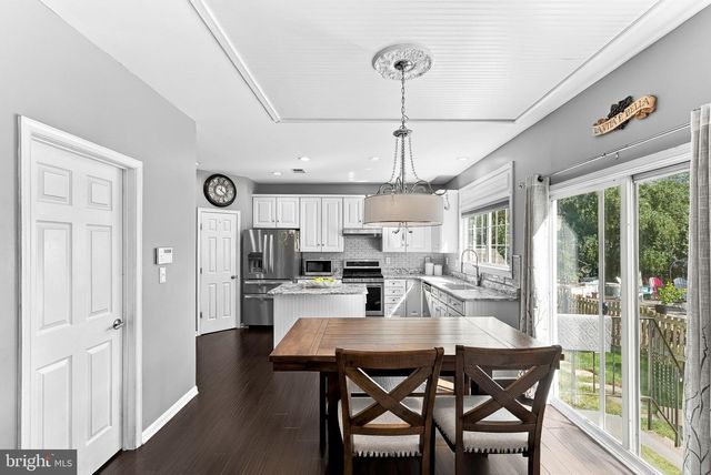 702 MOUNT HOLLY PL NE, Leesburg, VA 20176