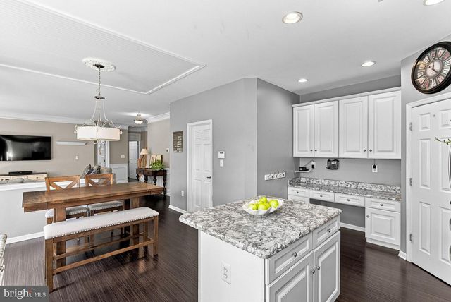 702 MOUNT HOLLY PL NE, Leesburg, VA 20176